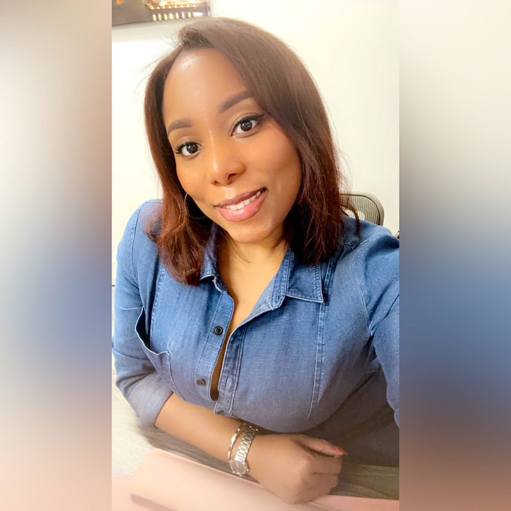 Meet your Posher, Ana